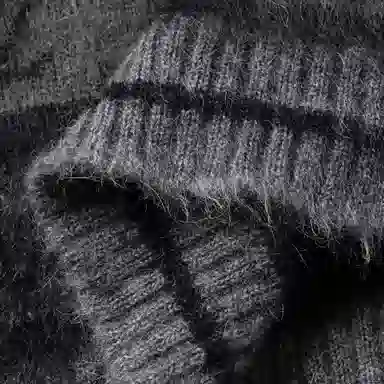 LOUIS VUITTON FW23 LogoV