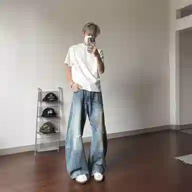 虫小绿 美式复古做旧弯刀阔腿潮牌 水洗脏染磨破磨洞 高级感闪电裂纹 透气亲肤 舒适百搭牛仔裤 男女同款