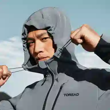 探路者 透湿防风户外运动登山徒步防泼水高弹舒适休闲软壳外套夹克 男款