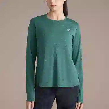 New Balance logo T