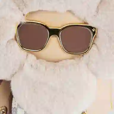 LOUIS VUITTON Vivienne Fashionista