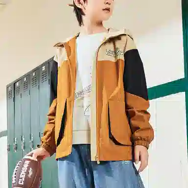 鸿星尔克儿童 时尚洋气休闲百搭加厚连帽拼色长袖夹克外套 枯竹褐 青少年