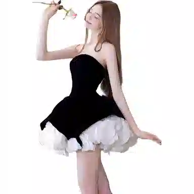 ONE SHALLOW Bustier Rose Dress