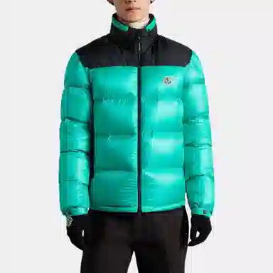 Moncler FW22 Peuplier Logo