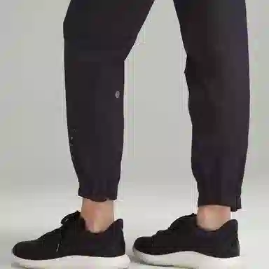 lululemon Adapted State FW24 Glow logo