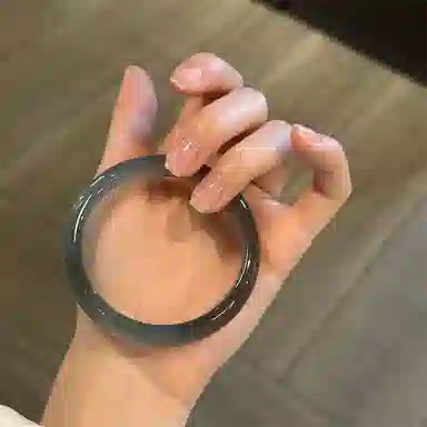 谧月珠宝 中式国潮国风复古典雅 小众设计高级清冷清透轻奢通勤旗袍 精致素净莹润光亮圆条甜蜜饰爱显白 玛瑙 玉石手镯 女款