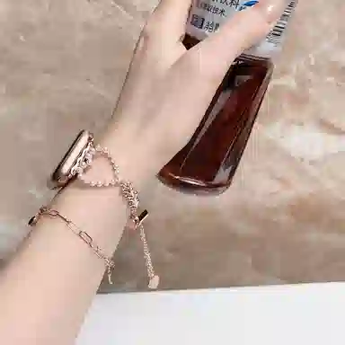 Akkerds Apple watch
