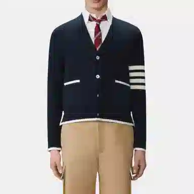 THOM BROWNE V