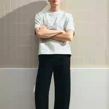 HM T
