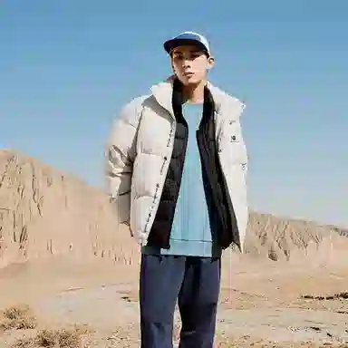 New Balance FW22 Logo