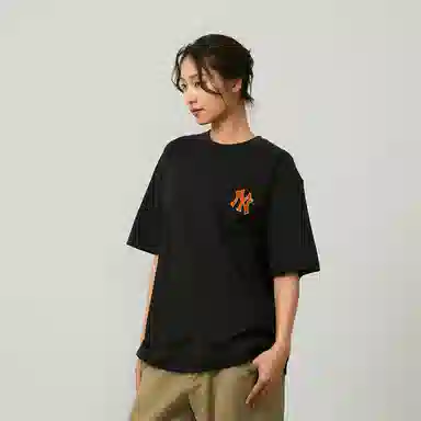 MLB MONOGRAM LOGO SS24 T