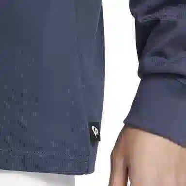 Nike Sportswear Premium Essentials