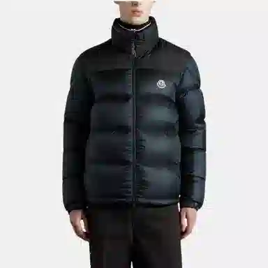 Moncler FW22 Logo