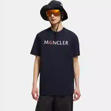 Moncler T