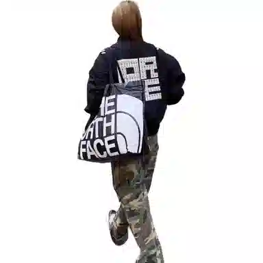 黛尔佳人 数字宽松适中长袖棒球服 女款