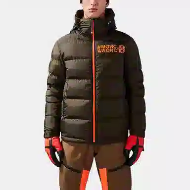 Moncler FW22 Logo