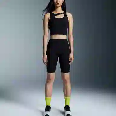 On Studio Cut-Out Crop