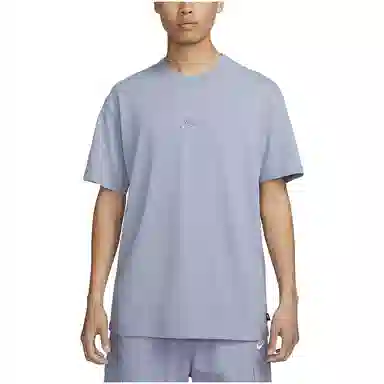 Nike Sportswear Premium Essentials