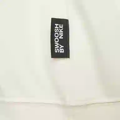 Nike Sportswear Swoosh LogoT