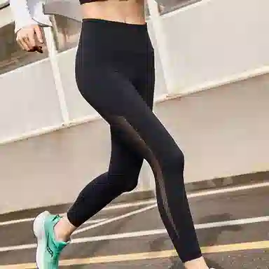 Saucony