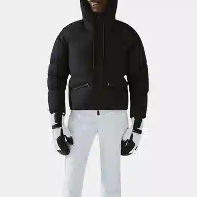 Moncler FW21 logo