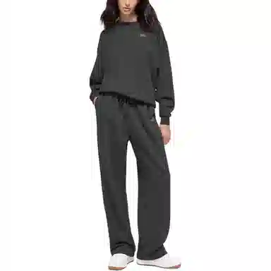 Alo Yoga Accolade Crew Neck Pullover