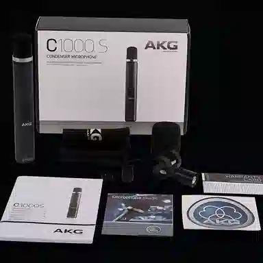 AKG C1000S