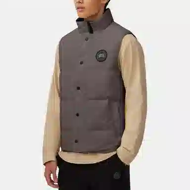 Canada Goose Garson Logo