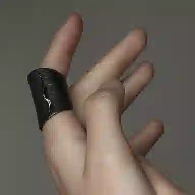 M.Wong Shoreline Wide Ring