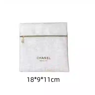 CHANEL 18*9*11cm