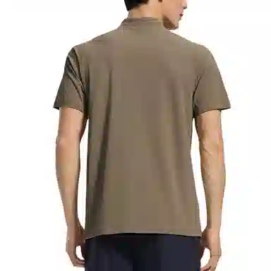 Under Armour HIKING LogoT