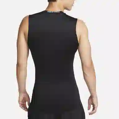 Nike Pro T