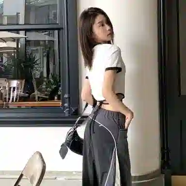 Valeria Obbaco Valeria Obbaco SS23 T