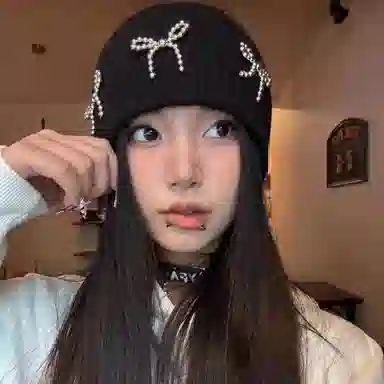 【甜酷Y2K~秋冬必备】 攸委 鎏金蝴蝶结包头毛线堆堆帽子女冬季保暖护耳帽加厚 针织 韩版辣妹时尚百搭学生冷帽显脸小绒线帽 女款