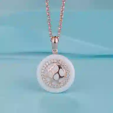 925