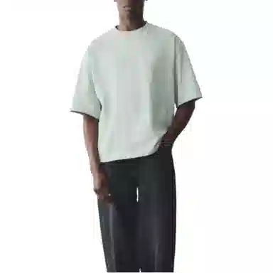 HM T