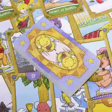 LUNAS BEAR TAROT