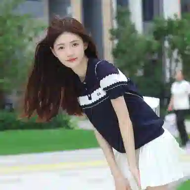 Elle Active LogoPolo