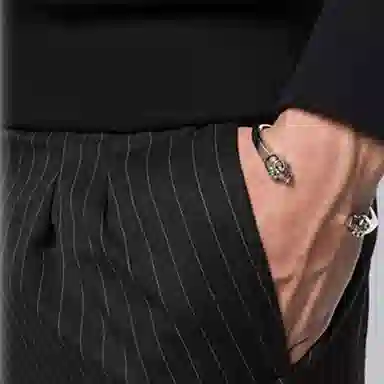 Alexander McQueen Double Skull Bracelet Silver