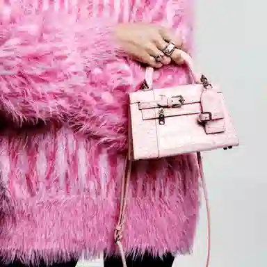 NothingButMini AlmostKelly