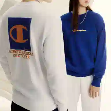Champion Basic Crewneck Sweatshirt