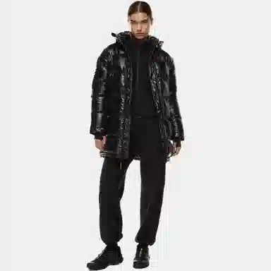ARITZIA Super Puf Hi-Gloss Mid 6