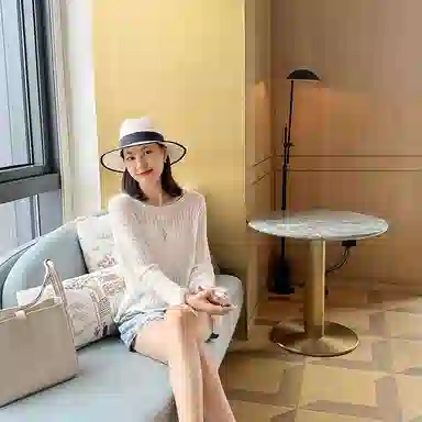 美洋 纯色镂空圆领长袖针织衫 女款 白色