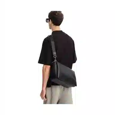 VIHUS Shoulder Bag Black
