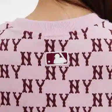 MLB Yankees Logo Pink Sweater