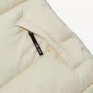 THE NORTH FACE Logo Vest Off White