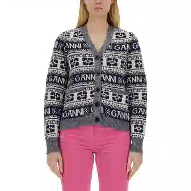 GANNI V
