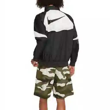 Nike Sportswear Wind Runner Logo