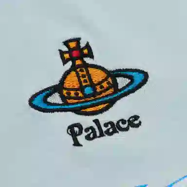PALACE x VIVIENNE WESTWOOD FW24 BABY TEE LOGOT