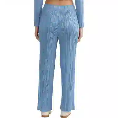 PLEATS PLEASE ISSEY MIYAKE